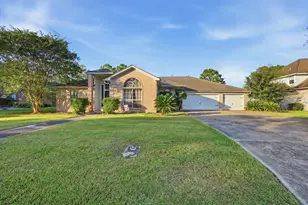 8040 Willow Creek Dr, Beaumont, TX 77707 - Photo 1