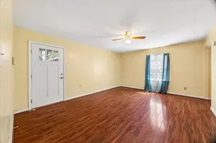 96 Burress St, Houston, TX 77022 - Photo 22