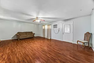 96 Burress St, Houston, TX 77022 - Photo 18