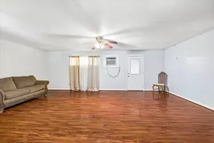 96 Burress St, Houston, TX 77022 - Photo 10