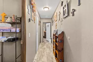 16596 Kingsbury Dr, Conroe, TX 77303 - Photo 8