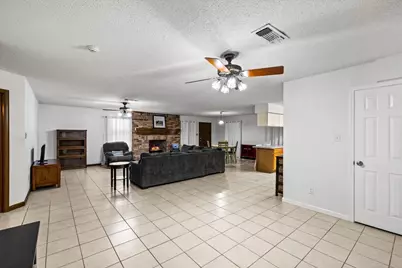5206 Avenue P 1/2, Galveston, TX 77551 - Photo 8