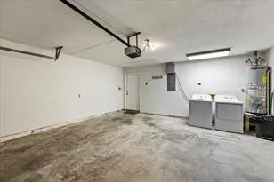 5206 Ave P 1/2, Galveston, TX 77551 - Photo 4