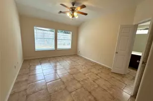 18922 Wellock Ln, Tomball, TX 77375 - Photo 12