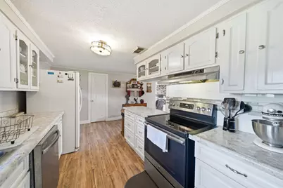 12410 Roy Road, Brookside Village, TX 77581 - Photo 10