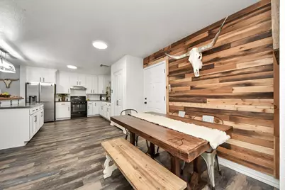 8435 Broadleaf Avenue, Baytown, TX 77521 - Photo 12