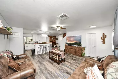 8435 Broadleaf Avenue, Baytown, TX 77521 - Photo 6