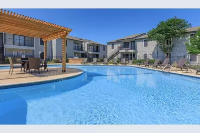 420 Garland Drive #409, Lake Jackson, TX 77566 - Photo 2