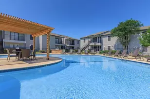 420 Garland Dr, Lake Jackson, TX 77566 - Photo 2