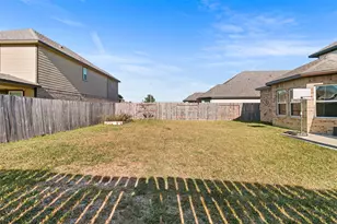 2104 Elrington Willow Ln, Pearland, TX 77089 - Photo 36