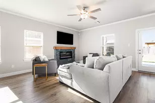 2104 Elrington Willow Ln, Pearland, TX 77089 - Photo 10