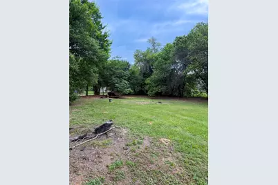 321 Sycamore Street, Grapeland, TX 75844 - Photo 8