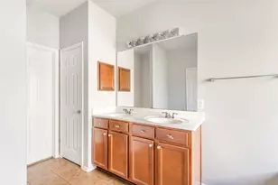 10414 Whisper Bluff Dr, Humble, TX 77396 - Photo 14