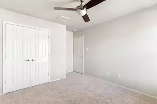 10414 Whisper Bluff Dr, Humble, TX 77396 - Photo 18