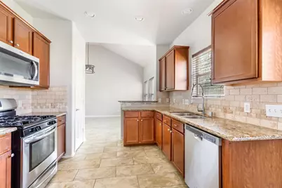 10414 Whisper Bluff Drive, Humble, TX 77396 - Photo 8