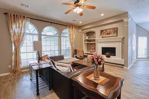 2123 Meadow Park Cir, Missouri City, TX 77459 - Photo 12