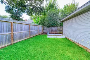 2123 Meadow Park Cir, Missouri City, TX 77459 - Photo 44