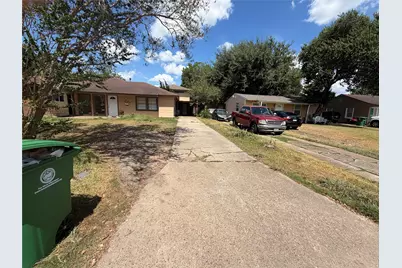 4039 Erby Street #B, Houston, TX 77087 - Photo 2