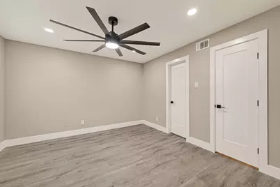 6750 Sands Point Drive, Houston, TX 77074 - Photo 8