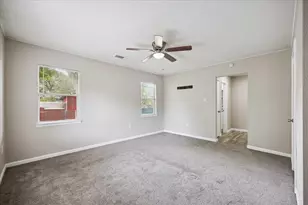 1011 12th 1/2 Street N, Texas City, TX 77590 - Photo 6