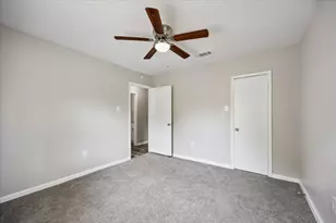 1011 12th 1/2 Street N, Texas City, TX 77590 - Photo 8