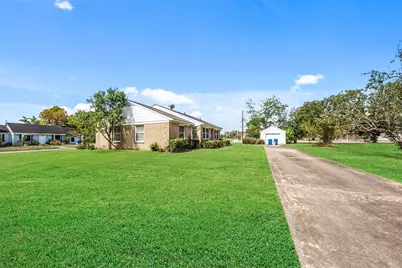 810 Main Street, Hempstead, TX 77445 - Photo 8