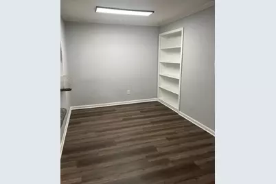 9255 W Sam Houston Pkwy S Parkway #203, Houston, TX 77099 - Photo 2