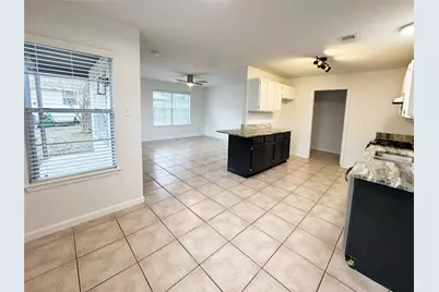 918 Bolton Court, Tomball, TX 77375 - Photo 6