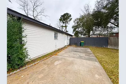 918 Bolton Court, Tomball, TX 77375 - Photo 20