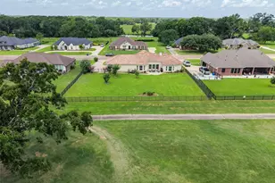 230 Lawrence Marshall Dr, Hempstead, TX 77445 - Photo 36