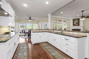 1502 Wimbledon Dr, Huntsville, TX 77340 - Photo 14