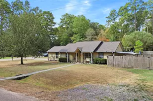 11095 Royal Forest Dr, Conroe, TX 77303 - Photo 2