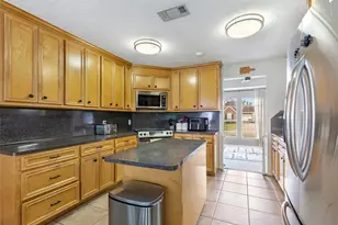 210 Regal Ln, Liberty, TX 77575 - Photo 24