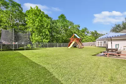 210 Regal Lane, Liberty, TX 77575 - Photo 4