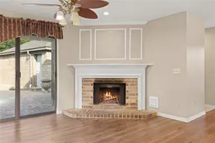 4134 Lakepointe Forest Dr, Seabrook, TX 77586 - Photo 8