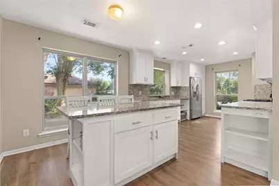 4134 Lakepointe Forest Drive, Seabrook, TX 77586 - Photo 8