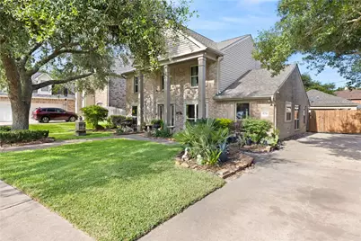 4134 Lakepointe Forest Drive, Seabrook, TX 77586 - Photo 2