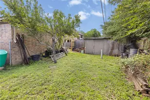 4134 Lakepointe Forest Dr, Seabrook, TX 77586 - Photo 18