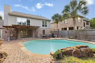 4134 Lakepointe Forest Dr, Seabrook, TX 77586 - Photo 16