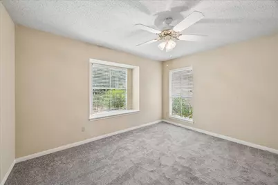 20 Edgewood Forest Court, The Woodlands, TX 77381 - Photo 18
