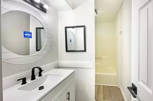 44 Campeche Cir, Galveston, TX 77554 - Photo 6