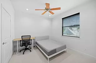 2413 Ralph St, Houston, TX 77006 - Photo 18