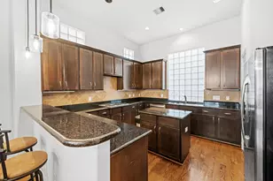 2413 Ralph St, Houston, TX 77006 - Photo 4