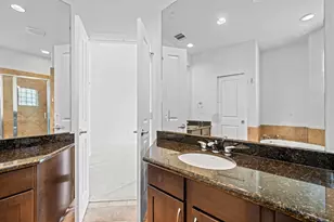 2413 Ralph St, Houston, TX 77006 - Photo 16