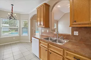 10 Hickory Ln, Dayton, TX 77535 - Photo 8