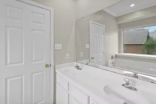 10 Hickory Ln, Dayton, TX 77535 - Photo 16