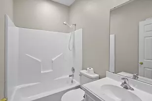 10 Hickory Ln, Dayton, TX 77535 - Photo 12