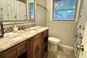 9802 Cedardale Dr, Houston, TX 77055 - Photo 16