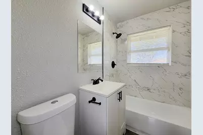 5815 Southseas Street, Houston, TX 77033 - Photo 18
