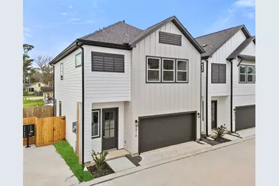 243 Rebecca Street #F, Houston, TX 77022 - Photo 2